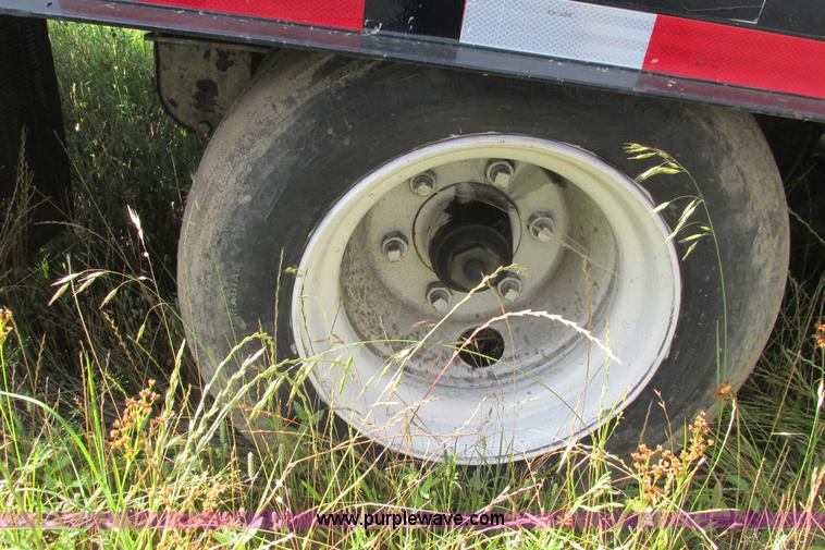 image for item I9636 1997 Trail King TKT32 tilt deck flatbed trailer