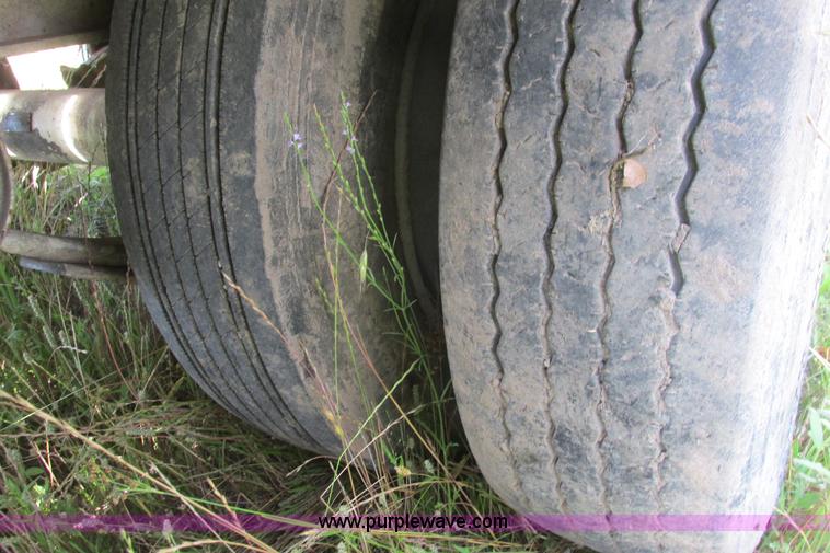 image for item I9636 1997 Trail King TKT32 tilt deck flatbed trailer