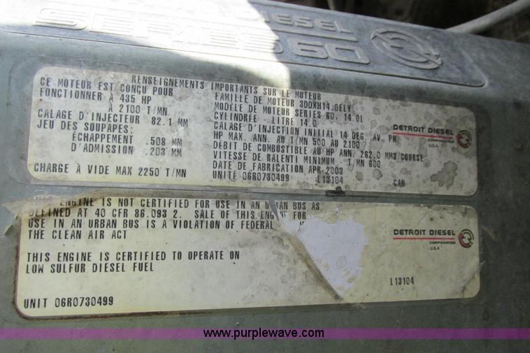 image for item I9644 2004 Freightliner Columbia semi truck