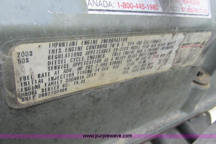 image for item I9644 2004 Freightliner Columbia semi truck