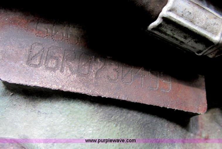 image for item I9644 2004 Freightliner Columbia semi truck