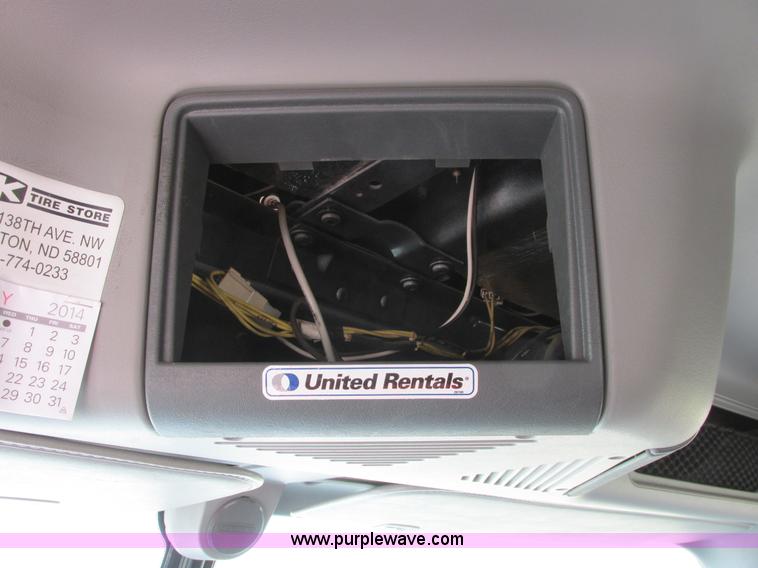 image for item A8723 2007 Freightliner Columbia semi truck