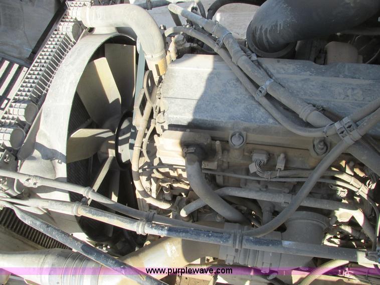 image for item A8723 2007 Freightliner Columbia semi truck