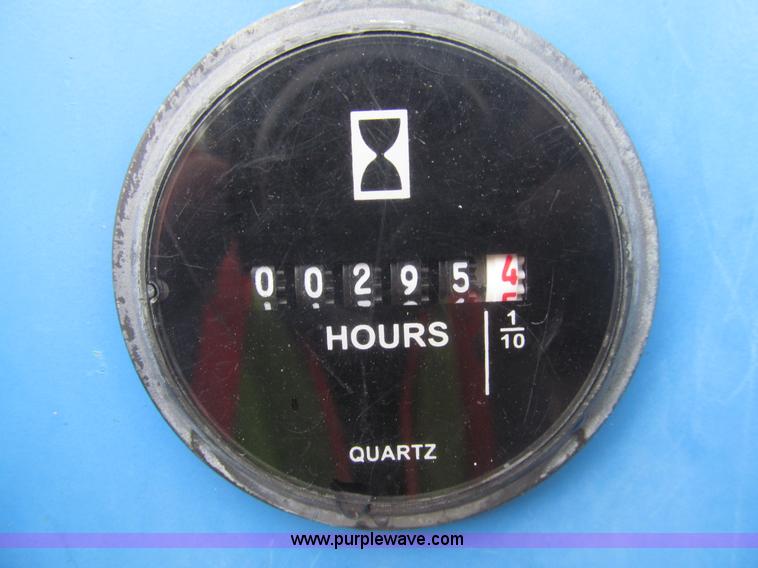 image for item AQ9812 2007 Genie GR15 runabout manlift