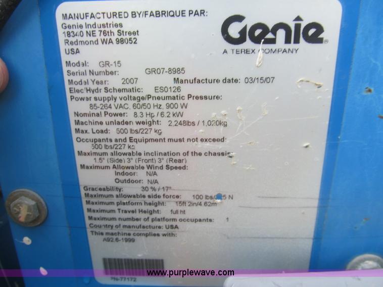 image for item AQ9812 2007 Genie GR15 runabout manlift