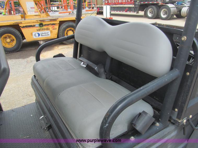 image for item AQ9814 2009 Club Car XRT1550 SE utility vehicle