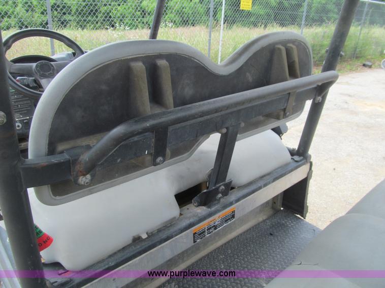 image for item AQ9814 2009 Club Car XRT1550 SE utility vehicle