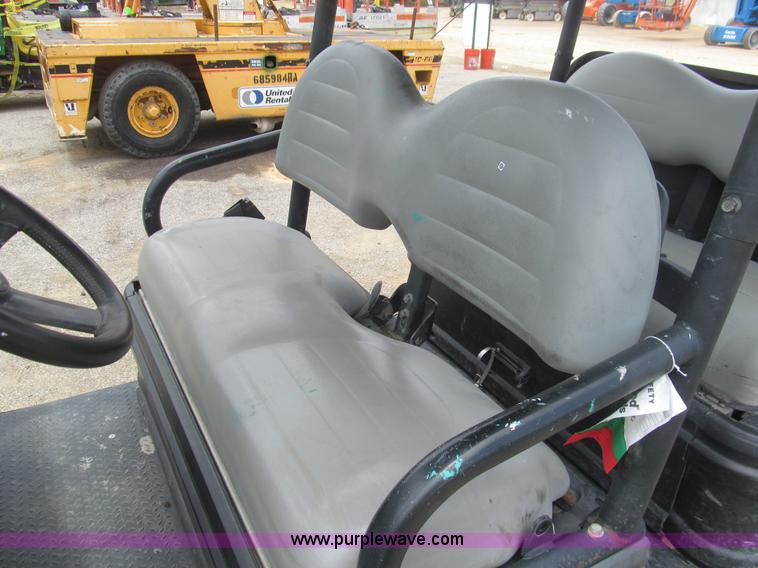 image for item AQ9814 2009 Club Car XRT1550 SE utility vehicle