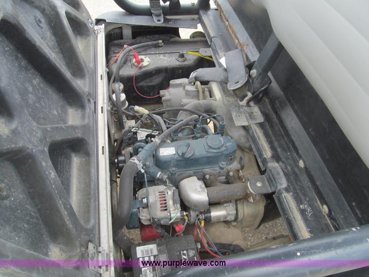 image for item AQ9814 2009 Club Car XRT1550 SE utility vehicle