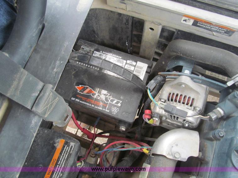 image for item AQ9814 2009 Club Car XRT1550 SE utility vehicle