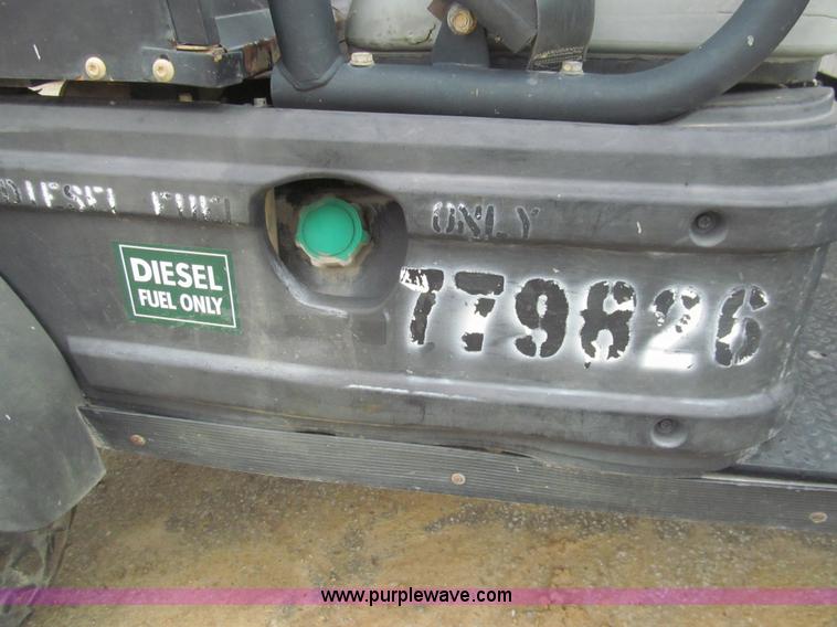 image for item AQ9814 2009 Club Car XRT1550 SE utility vehicle