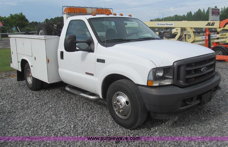 image for item AQ9816 2004 Ford F350 Super Duty XL service truck