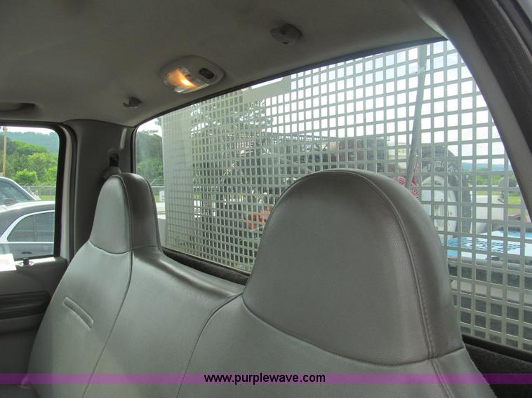 image for item AQ9816 2004 Ford F350 Super Duty XL service truck