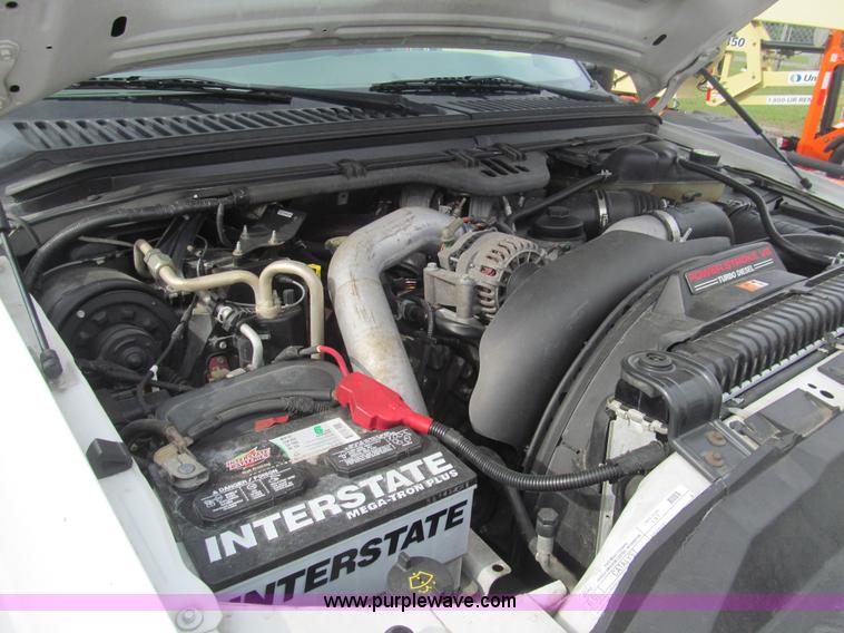 image for item AQ9816 2004 Ford F350 Super Duty XL service truck