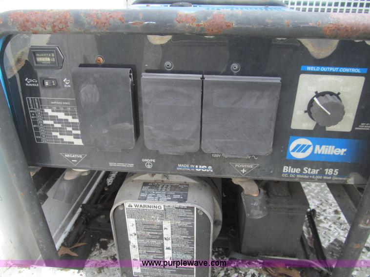 image for item AQ9816 2004 Ford F350 Super Duty XL service truck