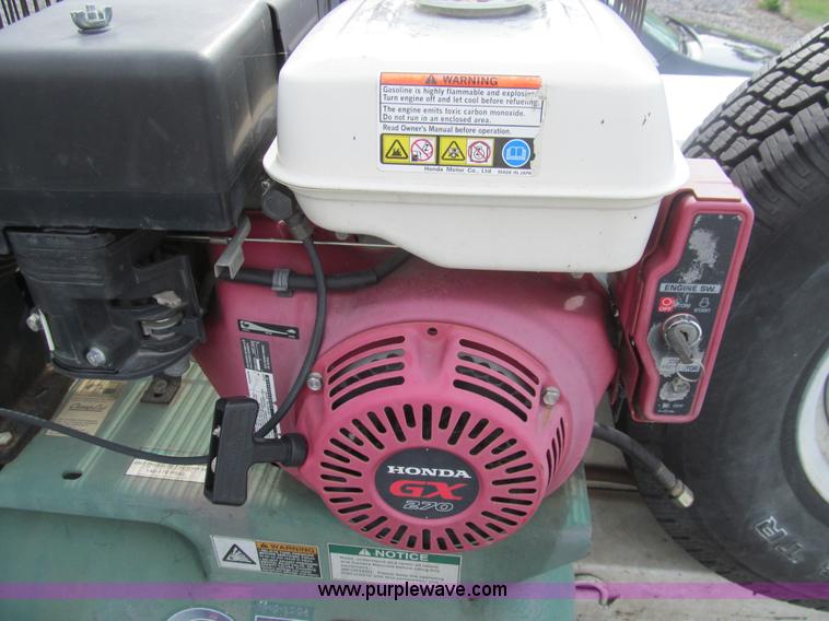 image for item AQ9816 2004 Ford F350 Super Duty XL service truck