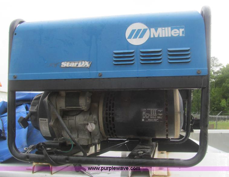 image for item AQ9817 2006 Ford F550 Super Duty XL service truck