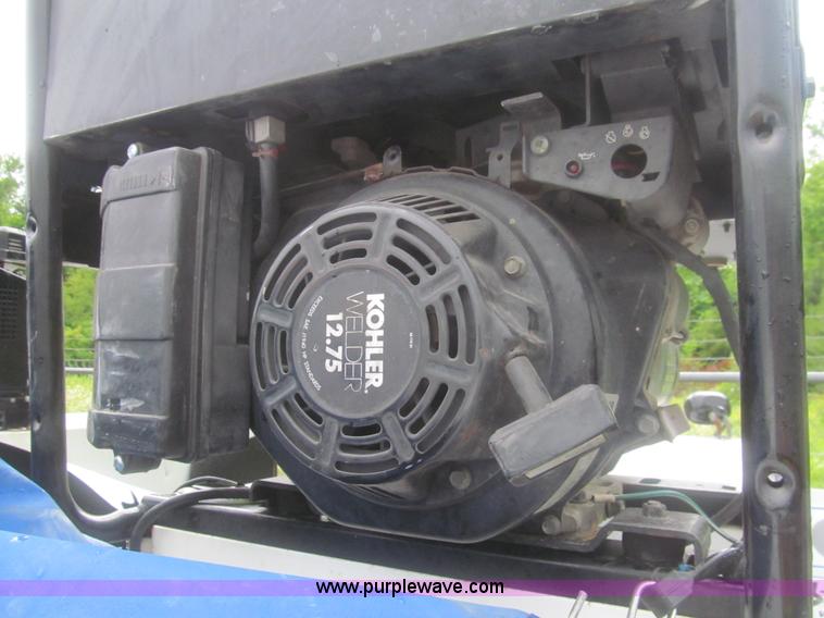 image for item AQ9817 2006 Ford F550 Super Duty XL service truck