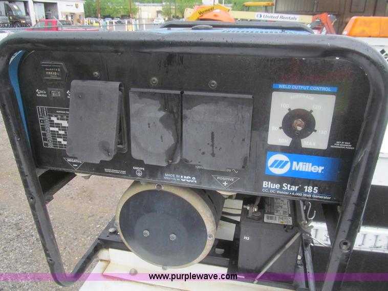 image for item AQ9817 2006 Ford F550 Super Duty XL service truck