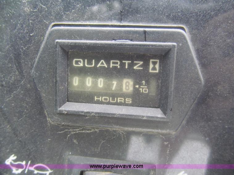 image for item AQ9817 2006 Ford F550 Super Duty XL service truck