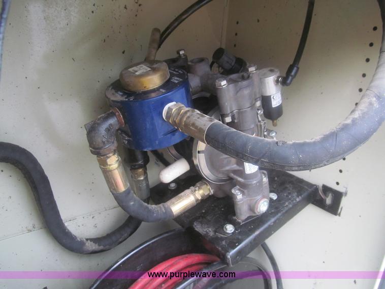 image for item AQ9817 2006 Ford F550 Super Duty XL service truck