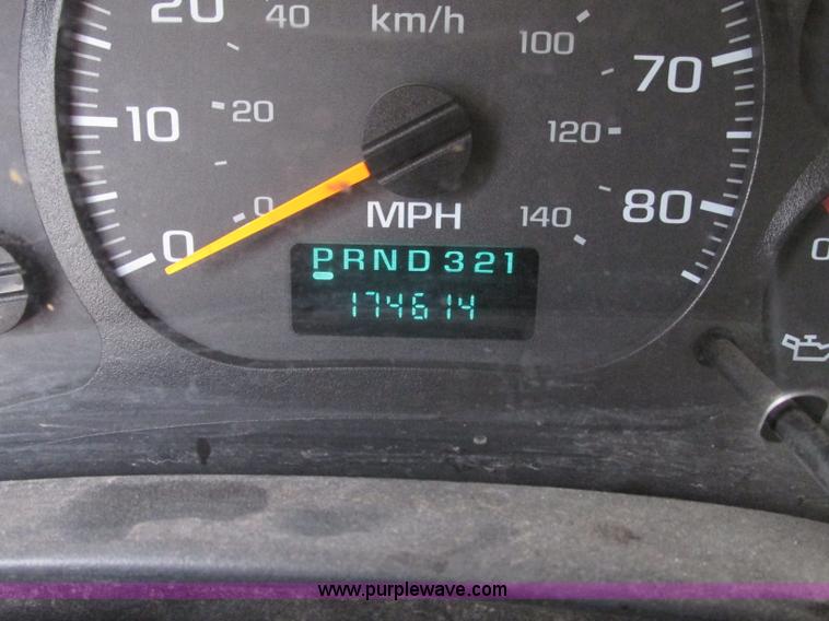 image for item F7403 2006 Chevrolet Kodiak C5500 service truck