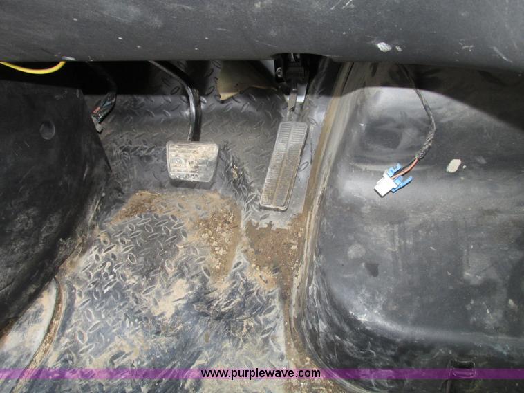 image for item F7403 2006 Chevrolet Kodiak C5500 service truck