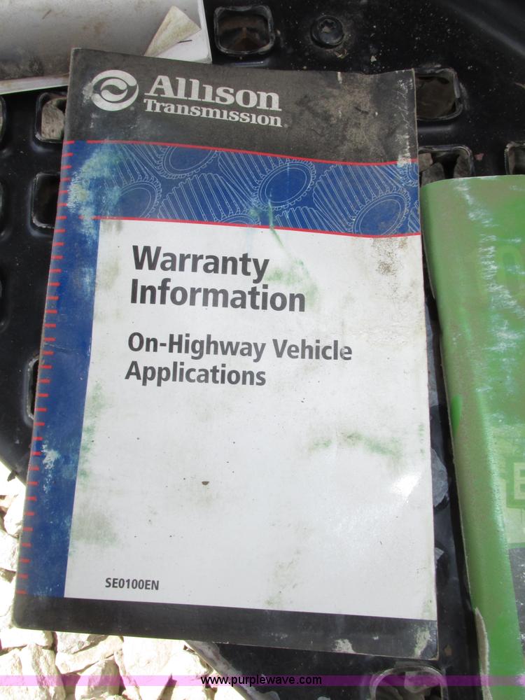 image for item F7403 2006 Chevrolet Kodiak C5500 service truck