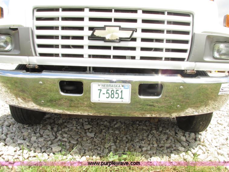 image for item F7403 2006 Chevrolet Kodiak C5500 service truck