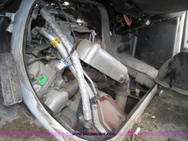 image for item F7403 2006 Chevrolet Kodiak C5500 service truck