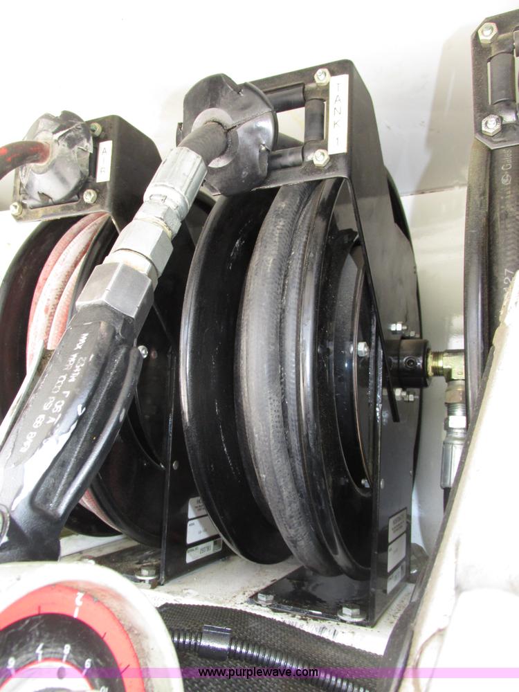 image for item F7403 2006 Chevrolet Kodiak C5500 service truck