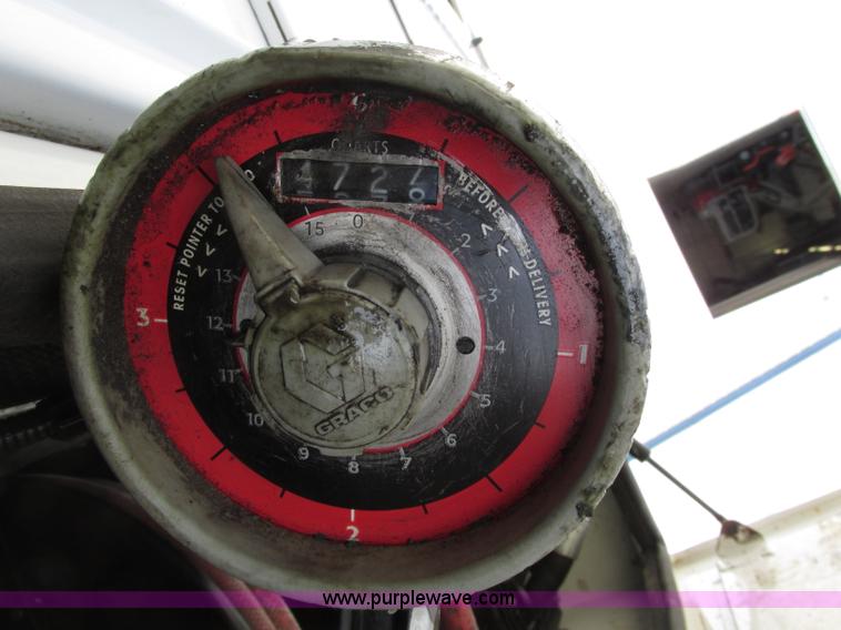 image for item F7403 2006 Chevrolet Kodiak C5500 service truck