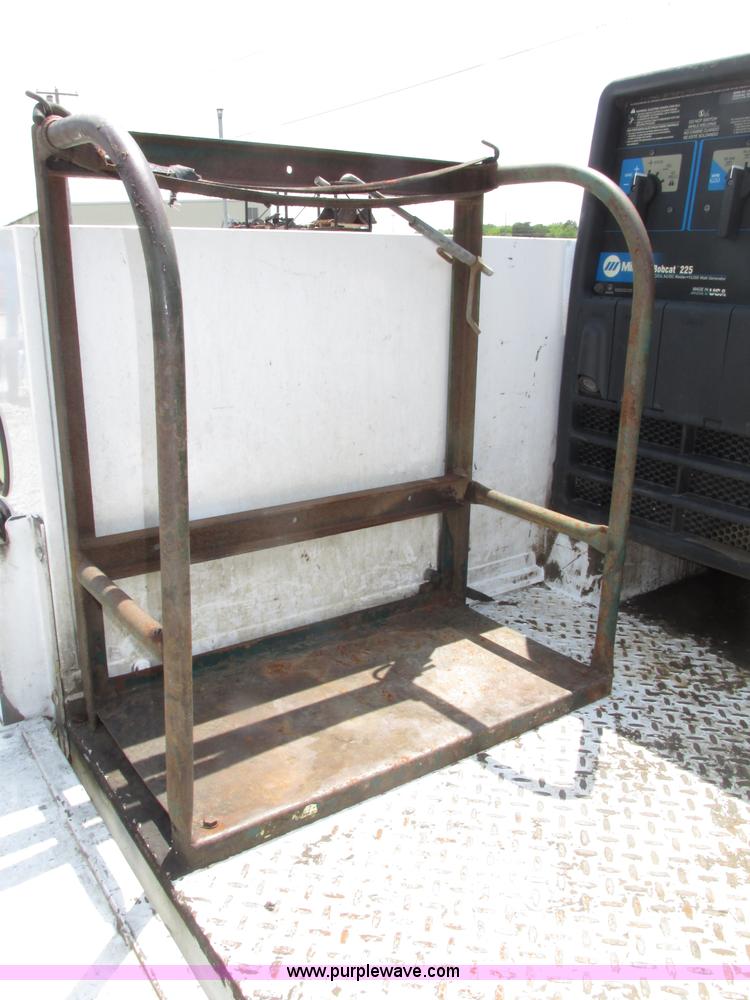 image for item F7403 2006 Chevrolet Kodiak C5500 service truck