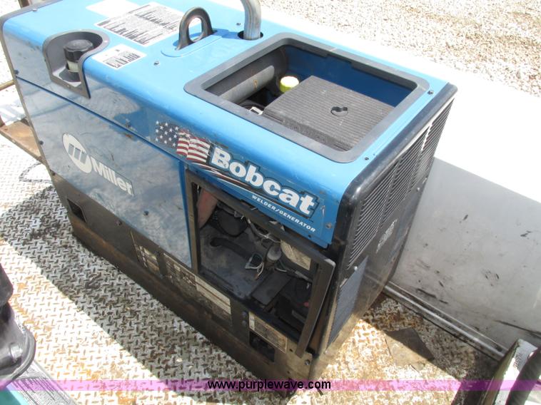 image for item F7403 2006 Chevrolet Kodiak C5500 service truck