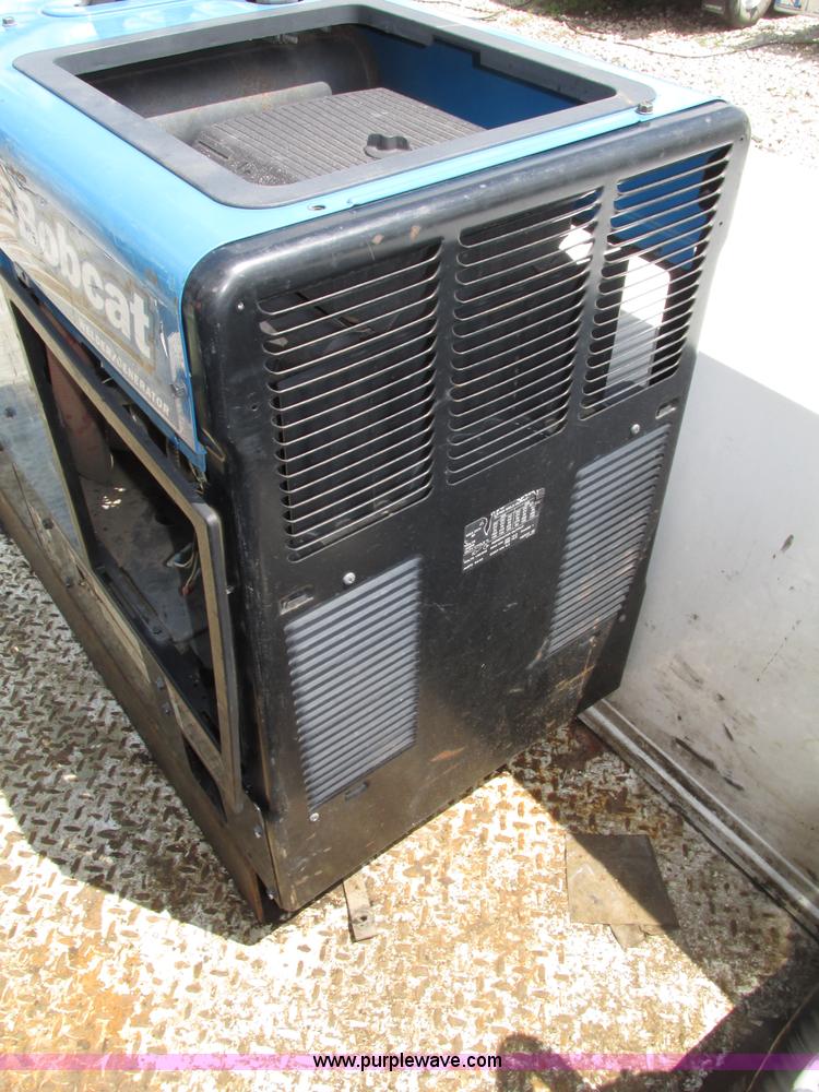 image for item F7403 2006 Chevrolet Kodiak C5500 service truck