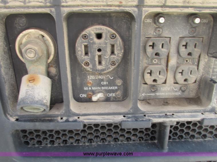 image for item F7403 2006 Chevrolet Kodiak C5500 service truck