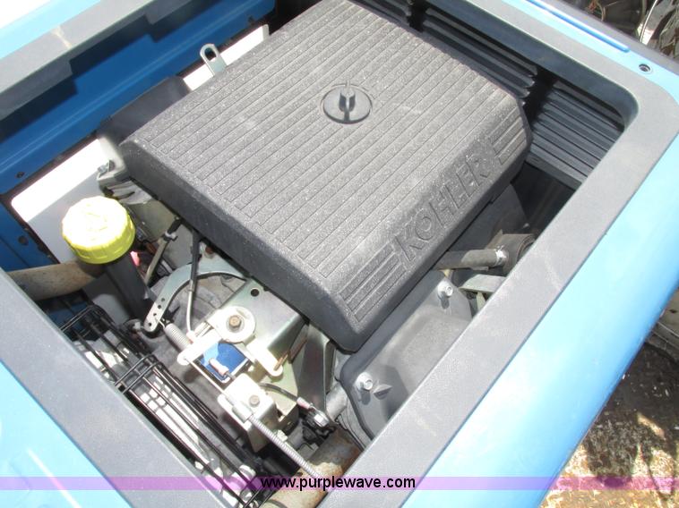 image for item F7403 2006 Chevrolet Kodiak C5500 service truck