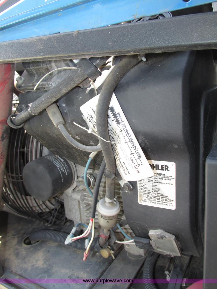 image for item F7403 2006 Chevrolet Kodiak C5500 service truck