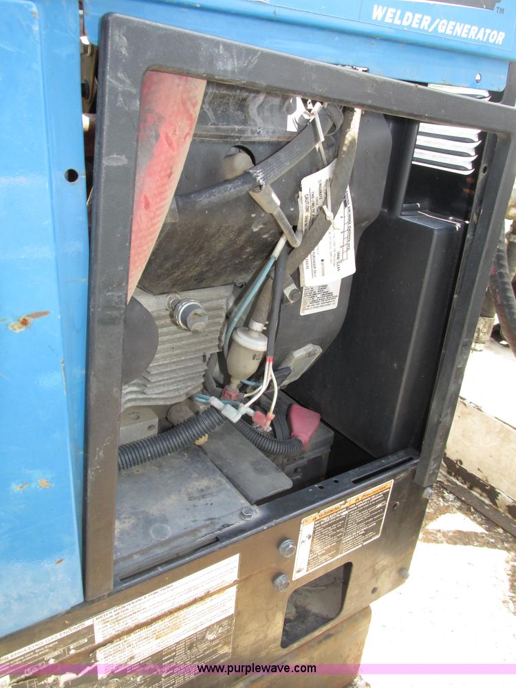 image for item F7403 2006 Chevrolet Kodiak C5500 service truck