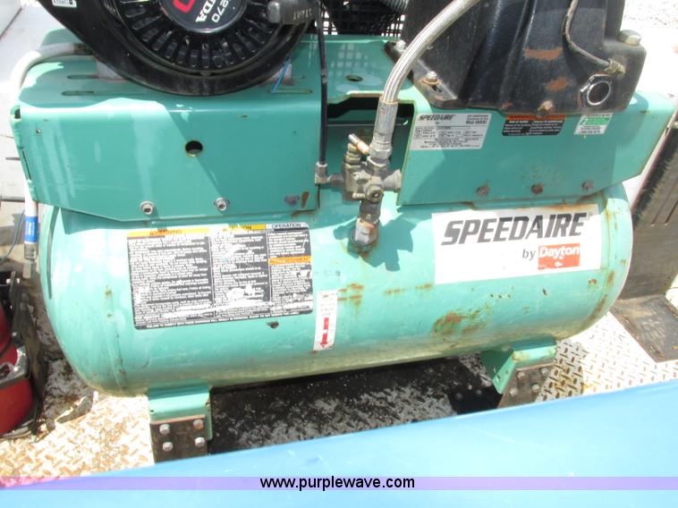 image for item F7403 2006 Chevrolet Kodiak C5500 service truck