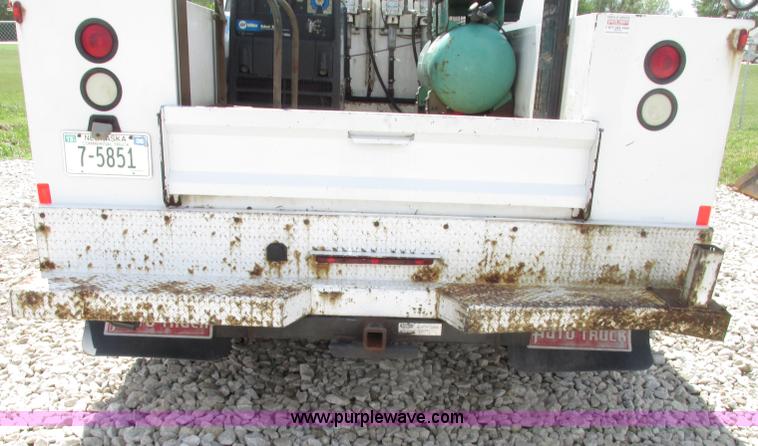 image for item F7403 2006 Chevrolet Kodiak C5500 service truck