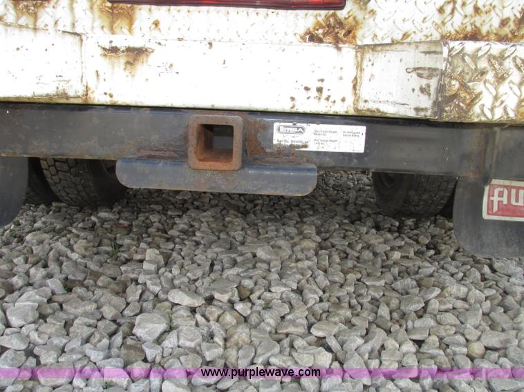 image for item F7403 2006 Chevrolet Kodiak C5500 service truck