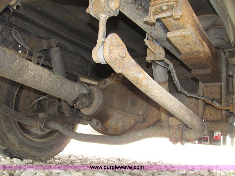 image for item F7403 2006 Chevrolet Kodiak C5500 service truck