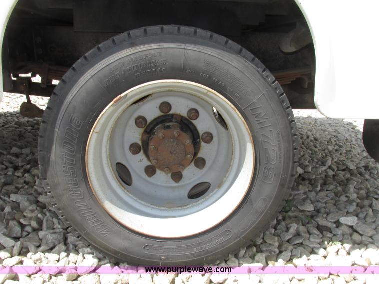 image for item F7403 2006 Chevrolet Kodiak C5500 service truck