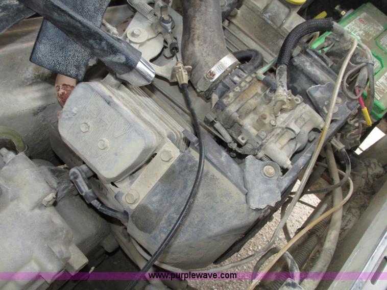 image for item F7404 2008 Club Car XRT 1550G utility vehicle