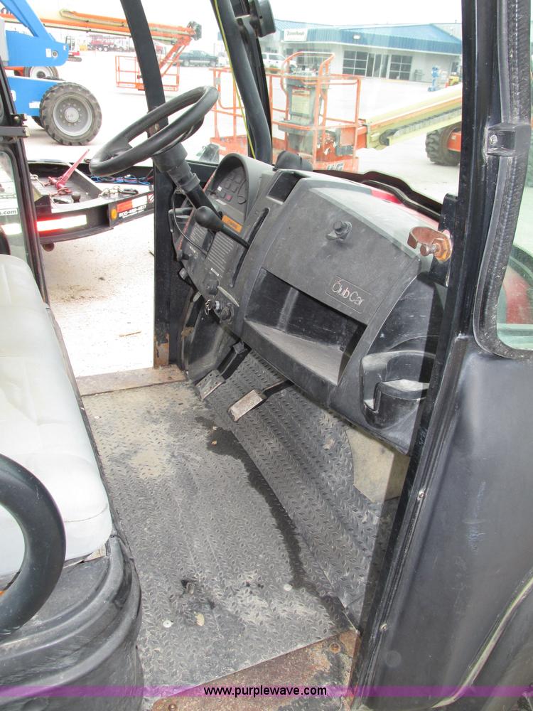 image for item F7404 2008 Club Car XRT 1550G utility vehicle