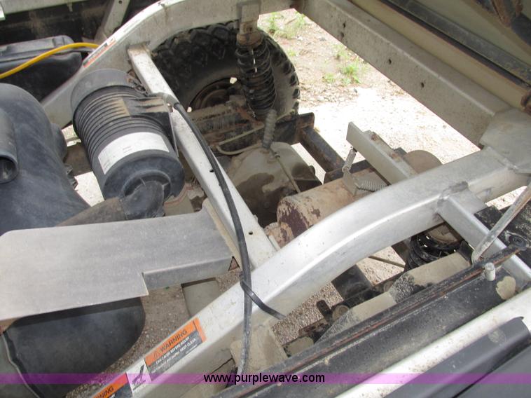 image for item F7404 2008 Club Car XRT 1550G utility vehicle