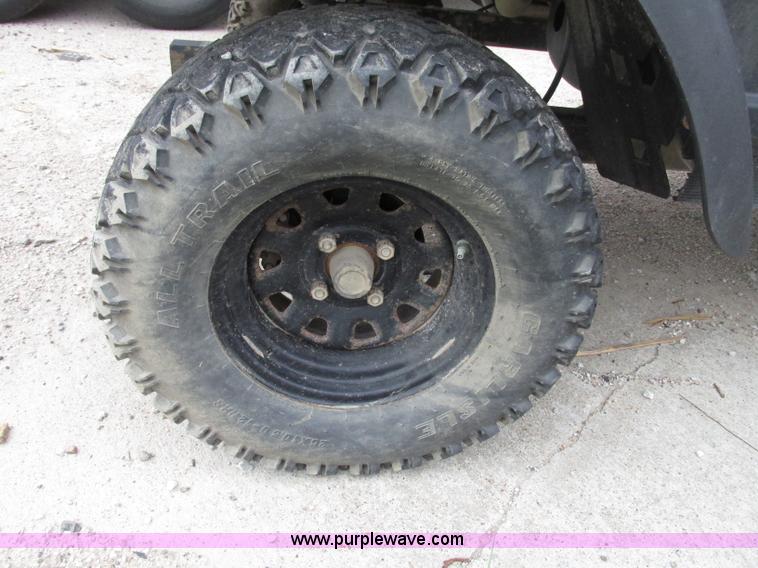 image for item F7404 2008 Club Car XRT 1550G utility vehicle