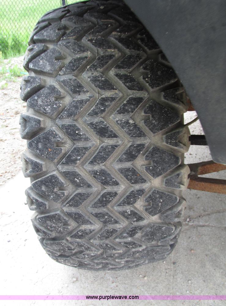 image for item F7404 2008 Club Car XRT 1550G utility vehicle