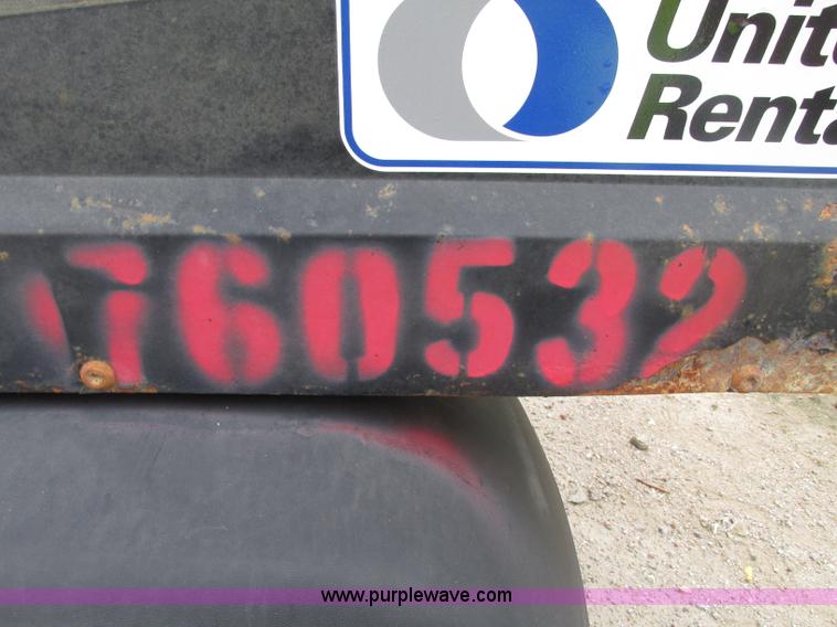 image for item F7404 2008 Club Car XRT 1550G utility vehicle